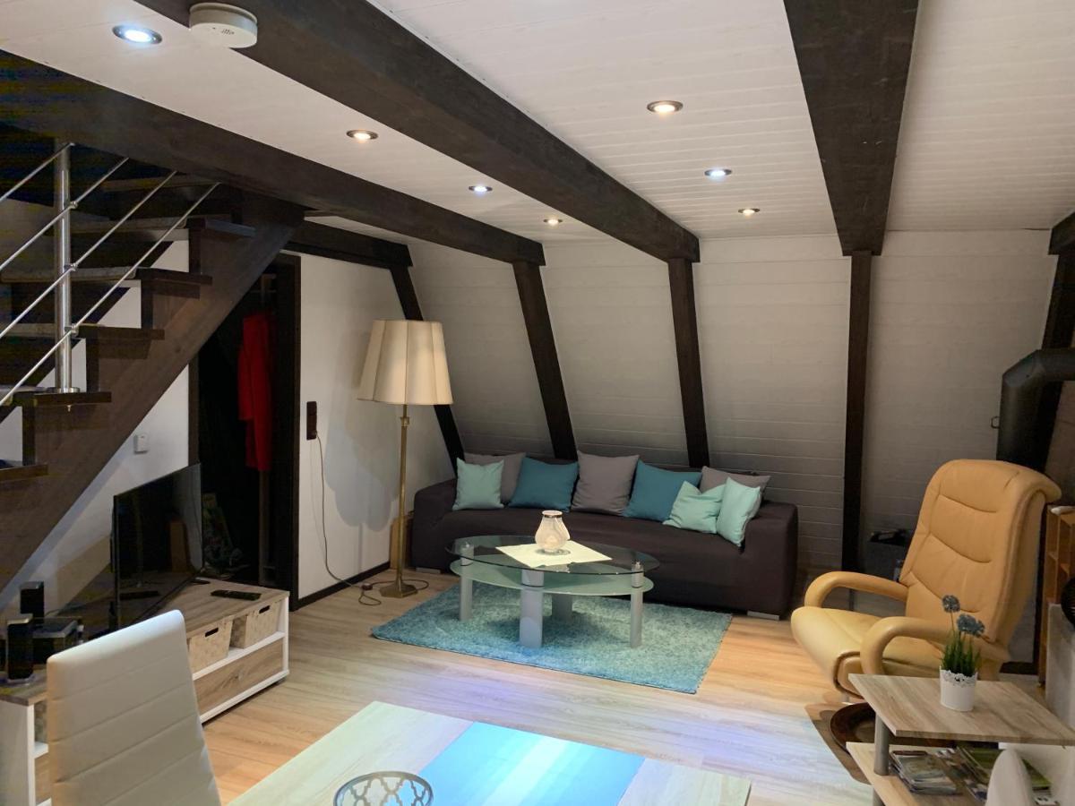 Natur Pur - Waldurlaub Im Tiny House Ronshausen Exteriér fotografie