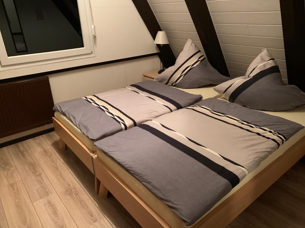 Natur Pur - Waldurlaub Im Tiny House Ronshausen Exteriér fotografie