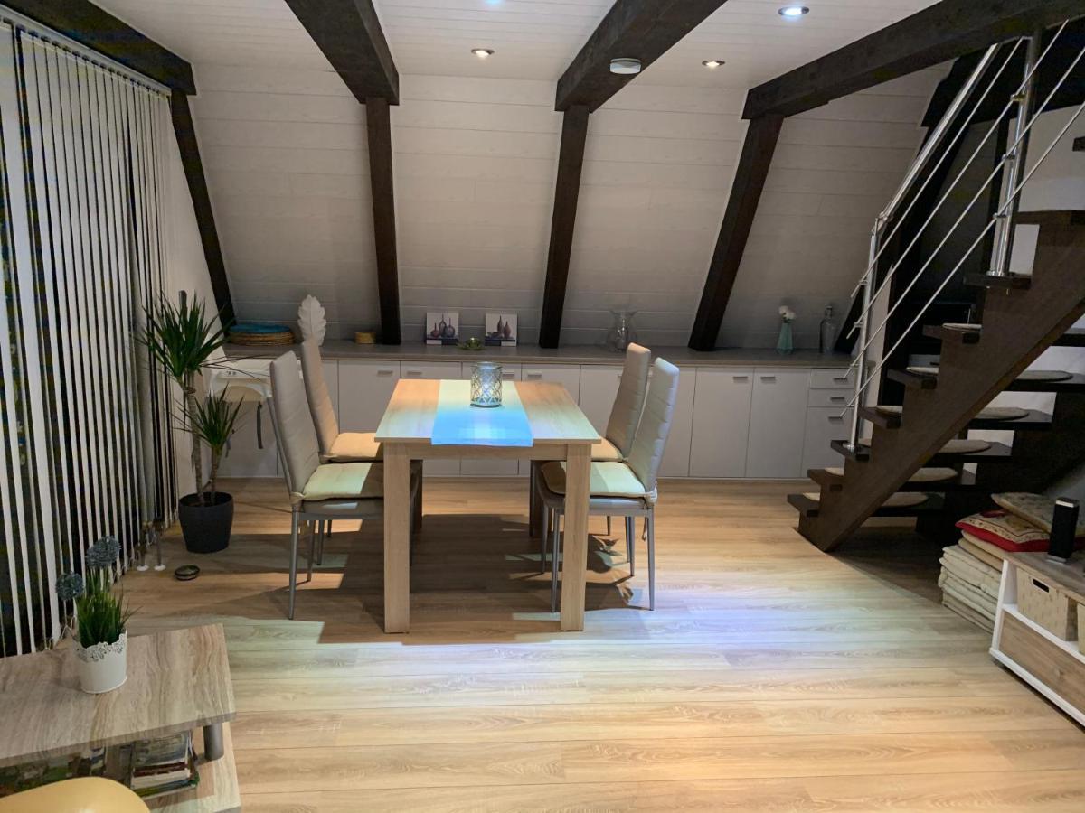 Natur Pur - Waldurlaub Im Tiny House Ronshausen Exteriér fotografie
